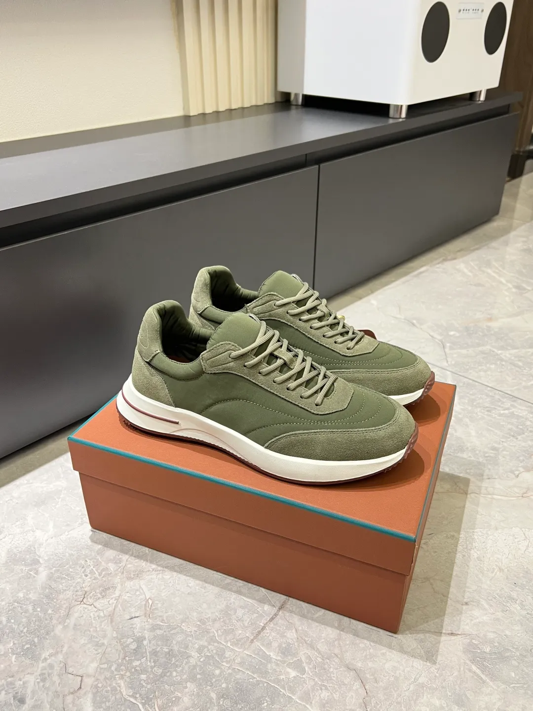 Men's men's shoes 💰p480 Loro men's shoes 💰piana niche classic jogging shoes, men's lace-up casual shoes and sneakers, high-quality lightweight and comfortable fabrics, suitable for outdoor leisure, the color scheme is young and energetic, and it looks great with sportswear or casual suits! Size: 38-44 (45 customized)